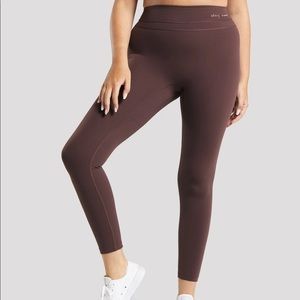 Whitney Simmons limited gymshark collection